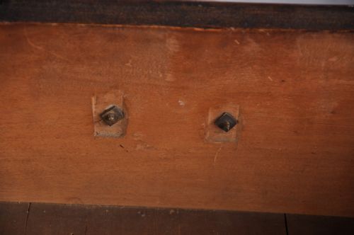 FINE EARLY 18TH CENTURY WALNUT CHEST OF DRAWERS OF SMALL PROPORTIONS - ADDITIONAL PHOTO 8