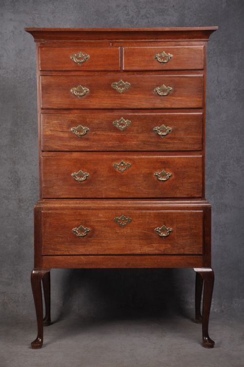 18th century george ii red walnut chest on stand - CATEGORY: ANTIQUE CHEST OF DRAWERS - DATED 18TH CENTURY