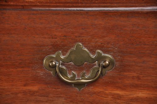 18TH CENTURY GEORGE II RED WALNUT CHEST ON STAND - ADDITIONAL PHOTO 1