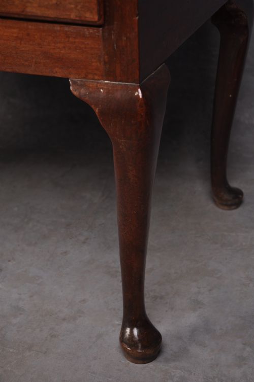 18TH CENTURY GEORGE II RED WALNUT CHEST ON STAND - ADDITIONAL PHOTO 2