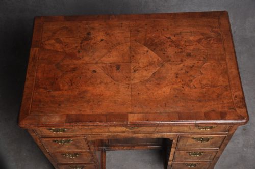 GEORGE I WALNUT KNEEHOLE DESK - ADDITIONAL PHOTO 3