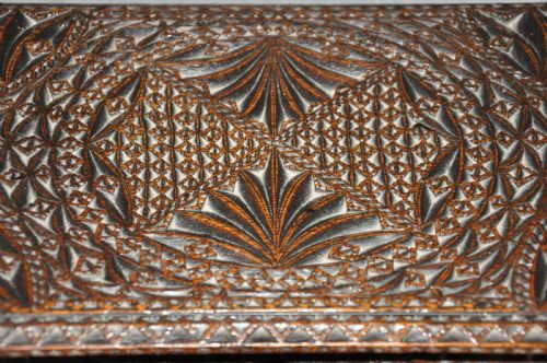 17TH CENTURY OAK CHIP CARVED BOX - ADDITIONAL PHOTO 5