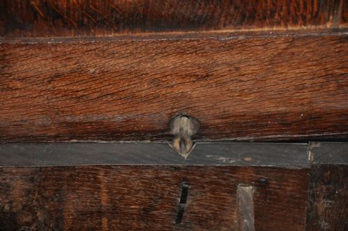 SMALL 17TH CENTURY PANELLED OAK COFFER - ADDITIONAL PHOTO 3
