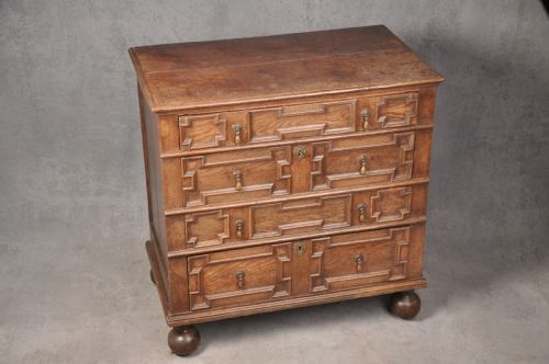CHARLES II OAK CHEST OF DRAWERS - ADDITIONAL PHOTO 1