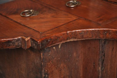 EARLY 18TH CENTURY WALNUT BACHELORS CHEST - ADDITIONAL PHOTO 11