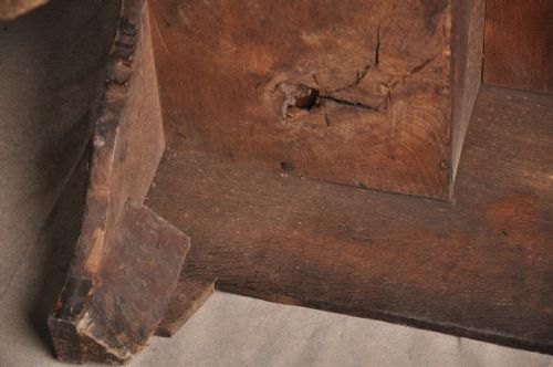 EARLY 18TH CENTURY WALNUT BACHELORS CHEST - ADDITIONAL PHOTO 13