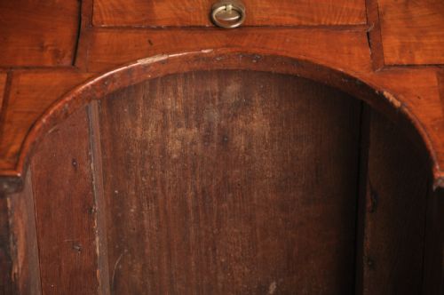 EARLY 18TH CENTURY WALNUT BACHELORS CHEST - ADDITIONAL PHOTO 14