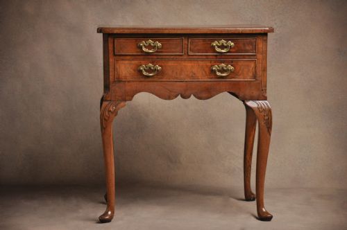 small 18th century walnut lowboy - CATEGORY: ANTIQUE FURNITURE - DATED 18TH CENTURY