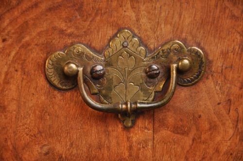 18TH CENTURY WALNUT SECRETAIRE CHEST OF DRAWERS - ADDITIONAL PHOTO 1