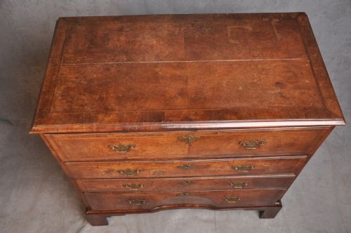 18TH CENTURY WALNUT SECRETAIRE CHEST OF DRAWERS - ADDITIONAL PHOTO 2