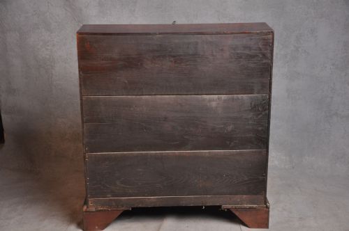 FINE 18TH CENTURY MAHOGANY BUREAU - ADDITIONAL PHOTO 12