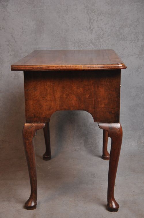FINE EARLY 18TH CENTURY WALNUT LOWBOY - ADDITIONAL PHOTO 10