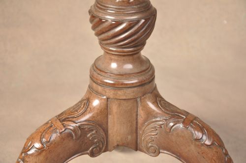 FINE 18TH CENTURY MAHOGANY CHIPPENDALE TRIPOD TABLE - ADDITIONAL PHOTO 3