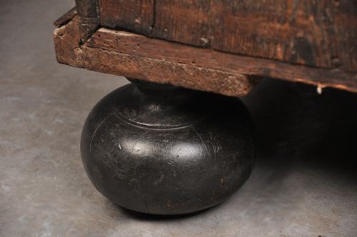 17TH CENTURY MARQUETRY CHEST OF DRAWERS - ADDITIONAL PHOTO 9