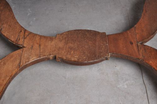 17TH CENTURY WALNUT SIDE TABLE - ADDITIONAL PHOTO 5
