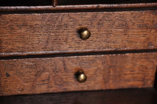 18TH CENTURY OAK BUREAU - ADDITIONAL PHOTO 7