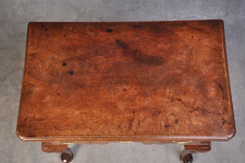 EARLY 18TH CENTURY WALNUT LOWBOY - ADDITIONAL PHOTO 1