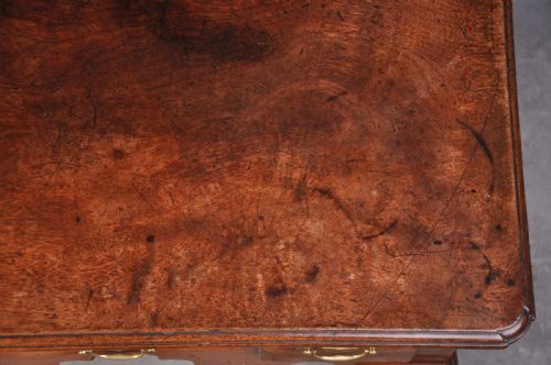 EARLY 18TH CENTURY WALNUT LOWBOY - ADDITIONAL PHOTO 2