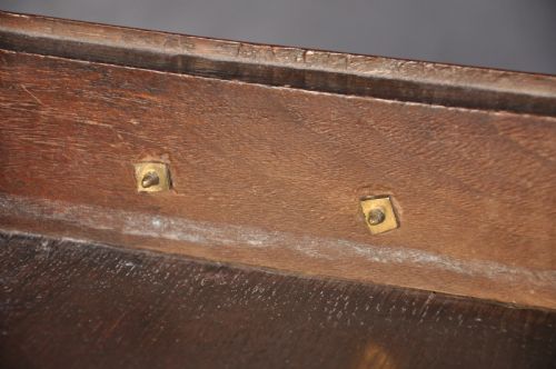 EARLY 18TH CENTURY WALNUT LOWBOY - ADDITIONAL PHOTO 4