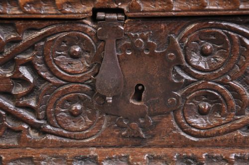 17TH CENTURY OAK BIBLE BOX - ADDITIONAL PHOTO 5