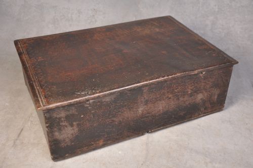 17TH CENTURY OAK BOX - ADDITIONAL PHOTO 6
