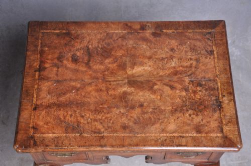 RARE EARLY 18TH CENTURY RED WALNUT LOWBOY - ADDITIONAL PHOTO 2