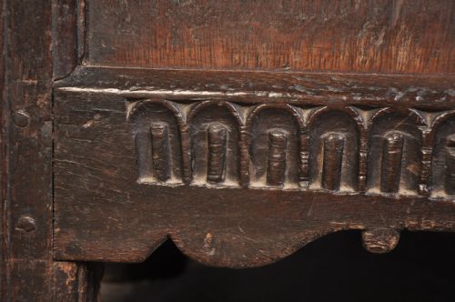 16TH CENTURY OAK COFFER - ADDITIONAL PHOTO 1