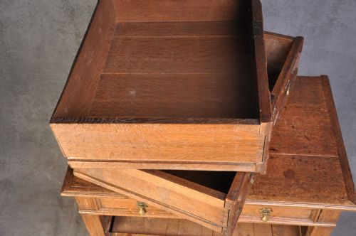 17TH CENTURY OAK CHEST OF DRAWERS - ADDITIONAL PHOTO 5
