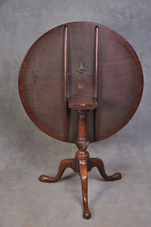 FINE 18TH CENTURY MAHOGANY TRIPOD TABLE - ADDITIONAL PHOTO 4