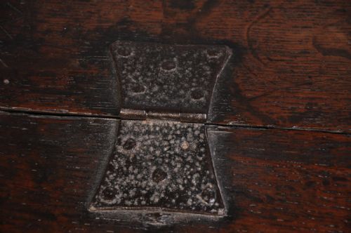 DATED 17TH CENTURY OAK BOX - ADDITIONAL PHOTO 3