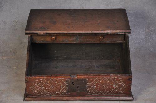 DATED 17TH CENTURY OAK BOX - ADDITIONAL PHOTO 8