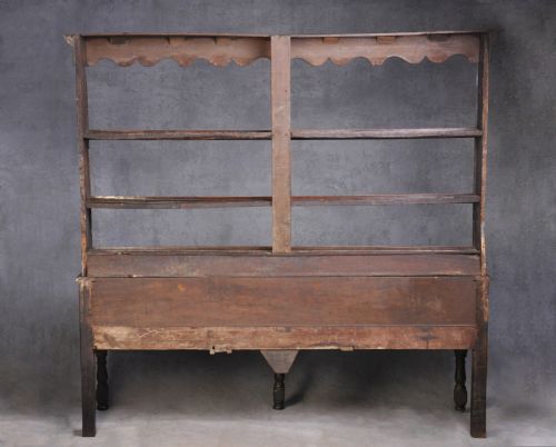 EARLY 18TH CENTURY OAK DRESSER - ADDITIONAL PHOTO 10