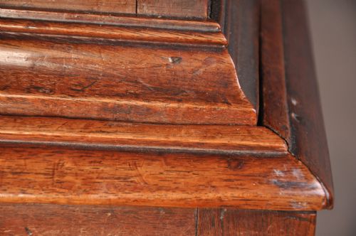 18TH CENTURY RED WALNUT CHEST ON STAND - ADDITIONAL PHOTO 3