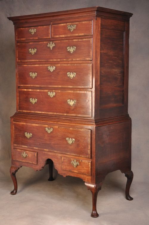 18TH CENTURY RED WALNUT CHEST ON STAND - ADDITIONAL PHOTO 4