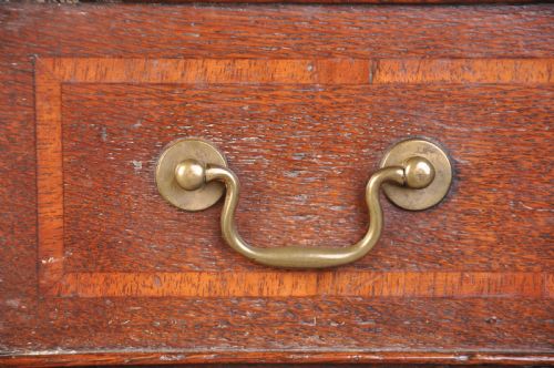 18TH CENTURY OAK LOWBOY - ADDITIONAL PHOTO 2