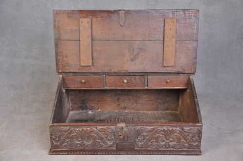 17TH CENTURY DATED OAK BOX - ADDITIONAL PHOTO 6