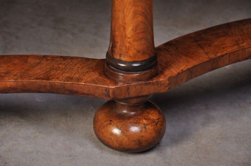 17TH CENTURY MARQUETRY CHEST ON STAND - ADDITIONAL PHOTO 7