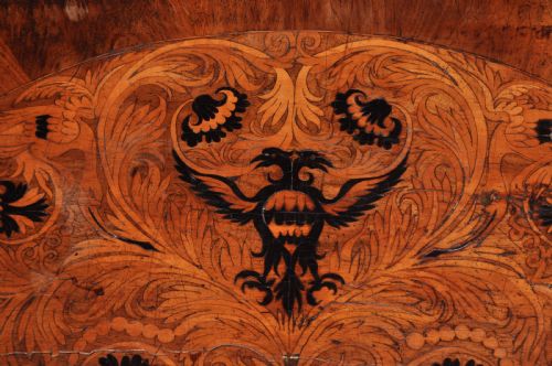 17TH CENTURY MARQUETRY CHEST ON STAND - ADDITIONAL PHOTO 9