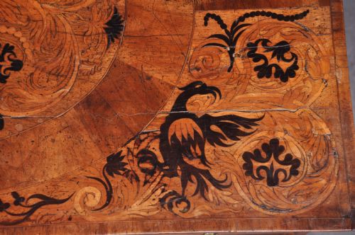 17TH CENTURY MARQUETRY CHEST ON STAND - ADDITIONAL PHOTO 10