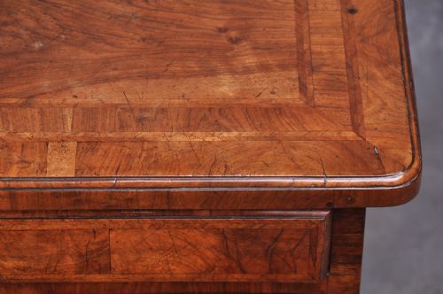 EARLY 18TH CENTURY WALNUT LOWBOY - ADDITIONAL PHOTO 3