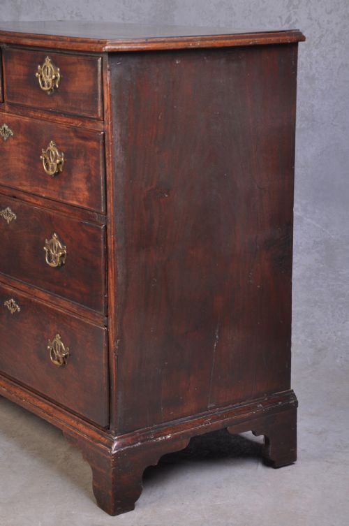 SMALL 18TH CENTURY MAHOGANY CHEST OF DRAWERS - ADDITIONAL PHOTO 6