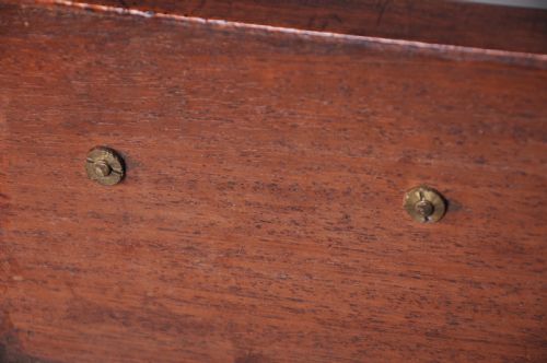18TH CENTURY MAHOGANY DRESSING CHEST WITH FITTED DRAWER - ADDITIONAL PHOTO 1