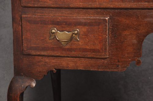 EARLY 18TH CENTURY OAK CHEST ON STAND - ADDITIONAL PHOTO 5