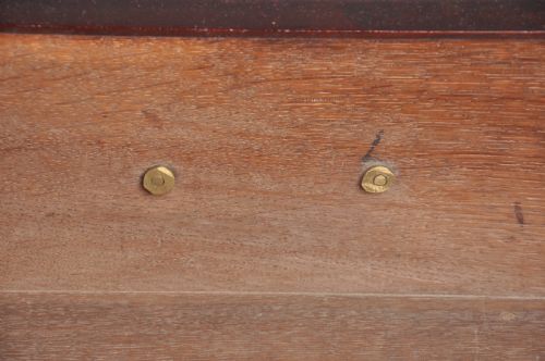 18TH CENTURY MAHOGANY CHEST OF DRAWERS - ADDITIONAL PHOTO 9