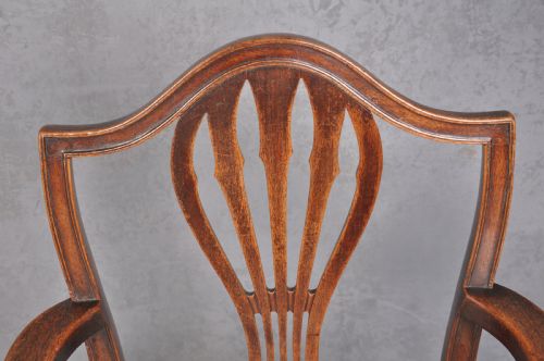 18TH CENTURY MAHOGANY HEPPLEWHITE ARMCHAIR - ADDITIONAL PHOTO 4