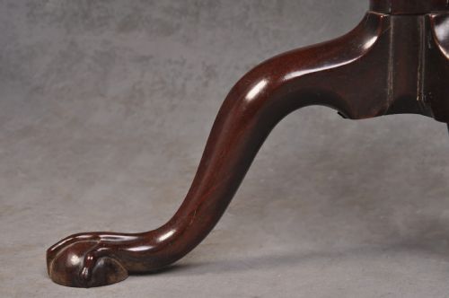 FINE 18TH CENTURY MAHOGANY CHIPPENDALE TRIPOD TABLE - ADDITIONAL PHOTO 1