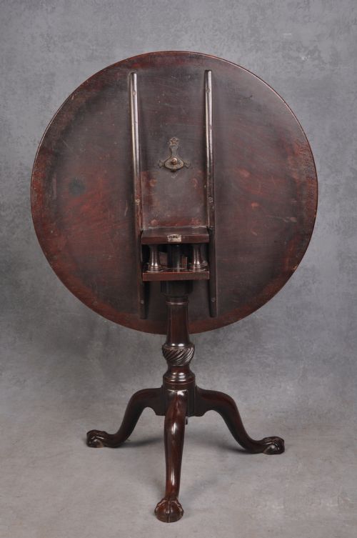 FINE 18TH CENTURY MAHOGANY CHIPPENDALE TRIPOD TABLE - ADDITIONAL PHOTO 4