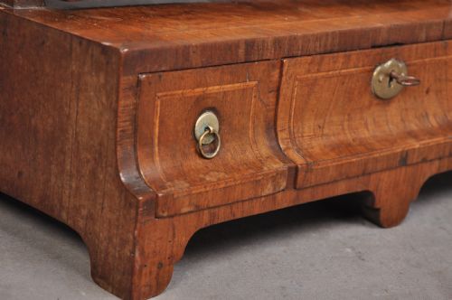 EARLY 18TH CENTURY WALNUT TOILET MIRROR - ADDITIONAL PHOTO 2