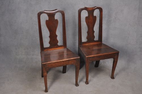 pair of early 18th century oak side chairs - CATEGORY: ANTIQUE CHAIRS - DATED 18TH CENTURY