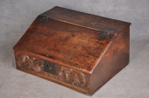17TH CENTURY OAK BOX - ADDITIONAL PHOTO 5